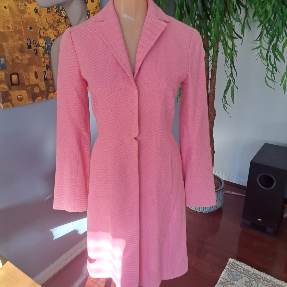 BCBGMaxAzria Collection Vintage Pink.fitted Coat. Sm Euc